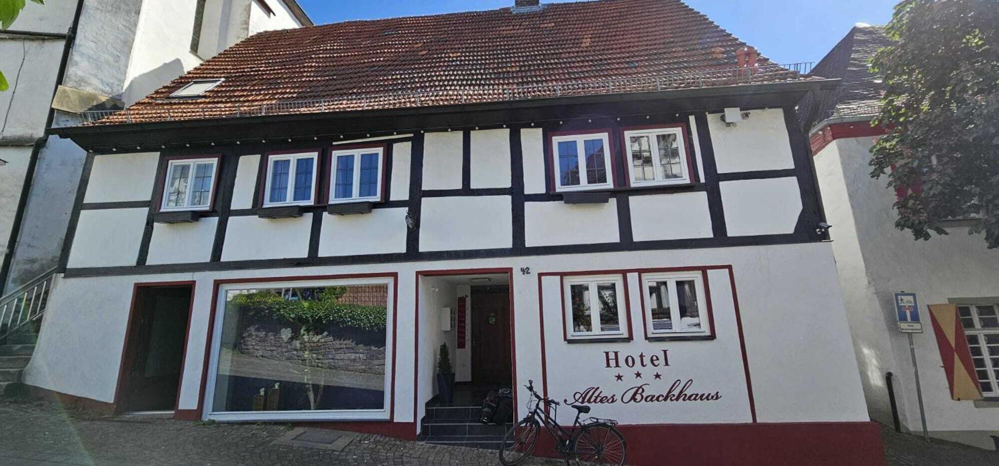 Hotelbetriebe Gueldenhaupt Gmbh Арнсберг Экстерьер фото